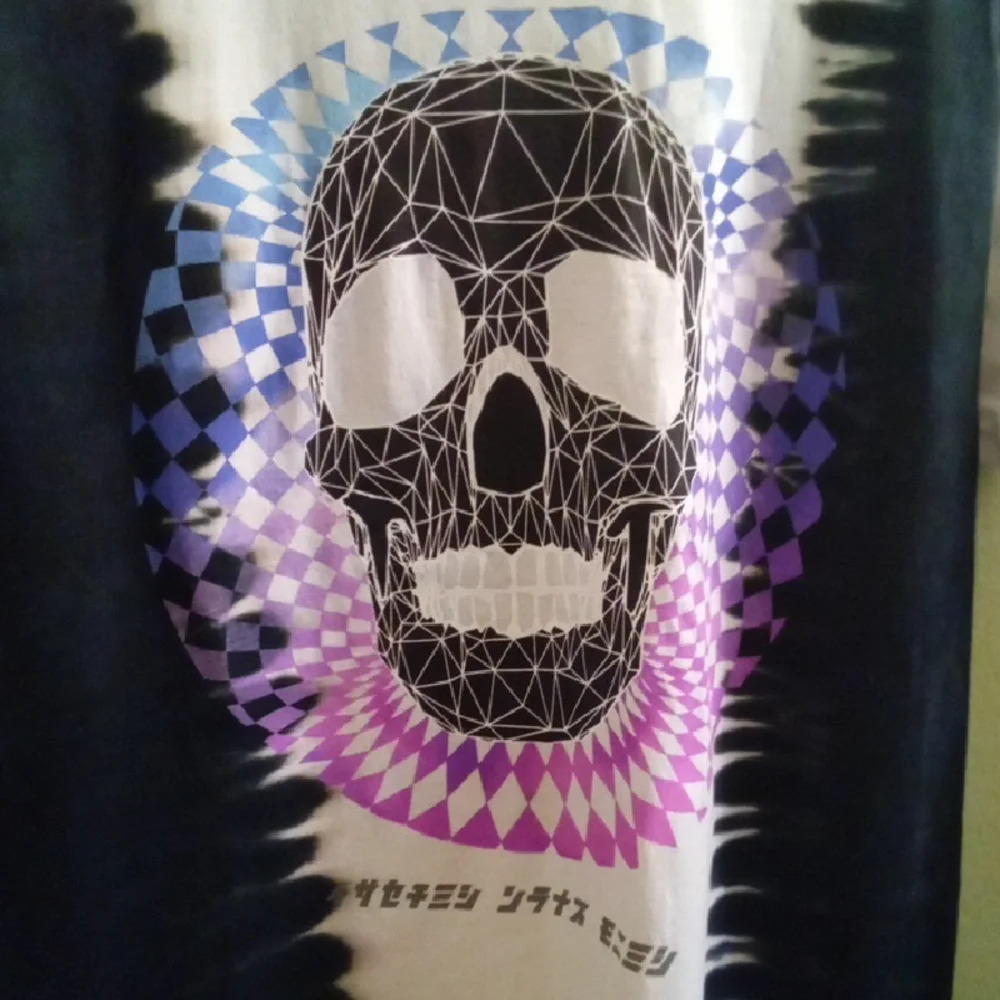 Mens L Chemistry Black and White Skull Graphic Short Sleeve Tee Tyedye Bleached - Picture 3 of 4